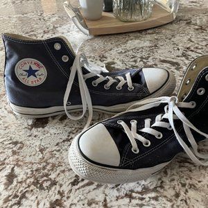 The Converse Chuck Taylor All Star High top “Navy”